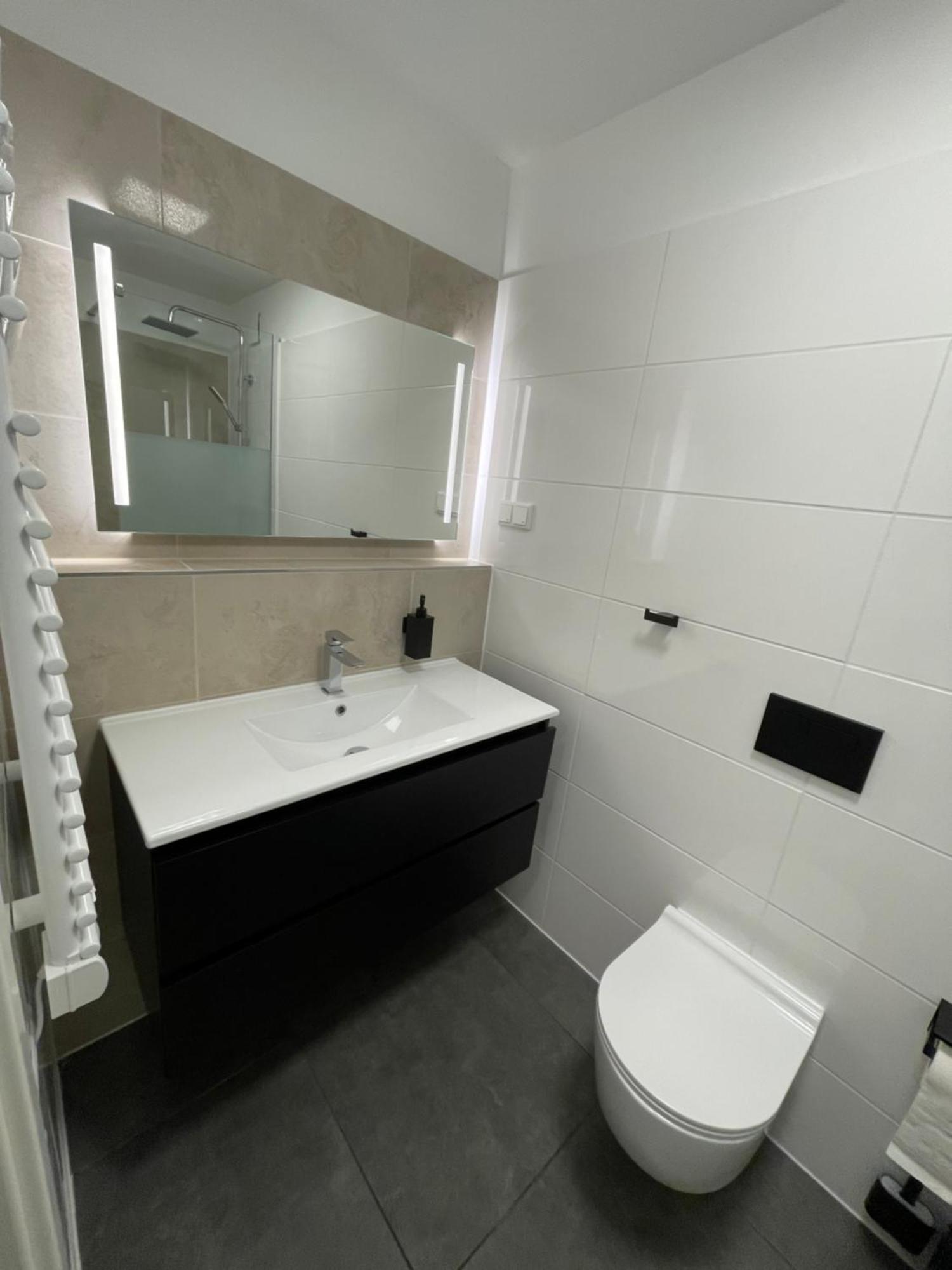 Aviators Guest House - Premium Room Strausberg Esterno foto